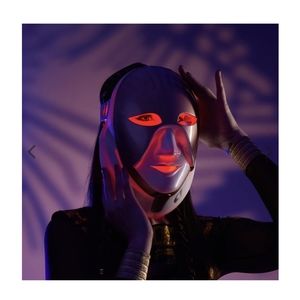 Cleopatra 7-Setting LED Face Mask